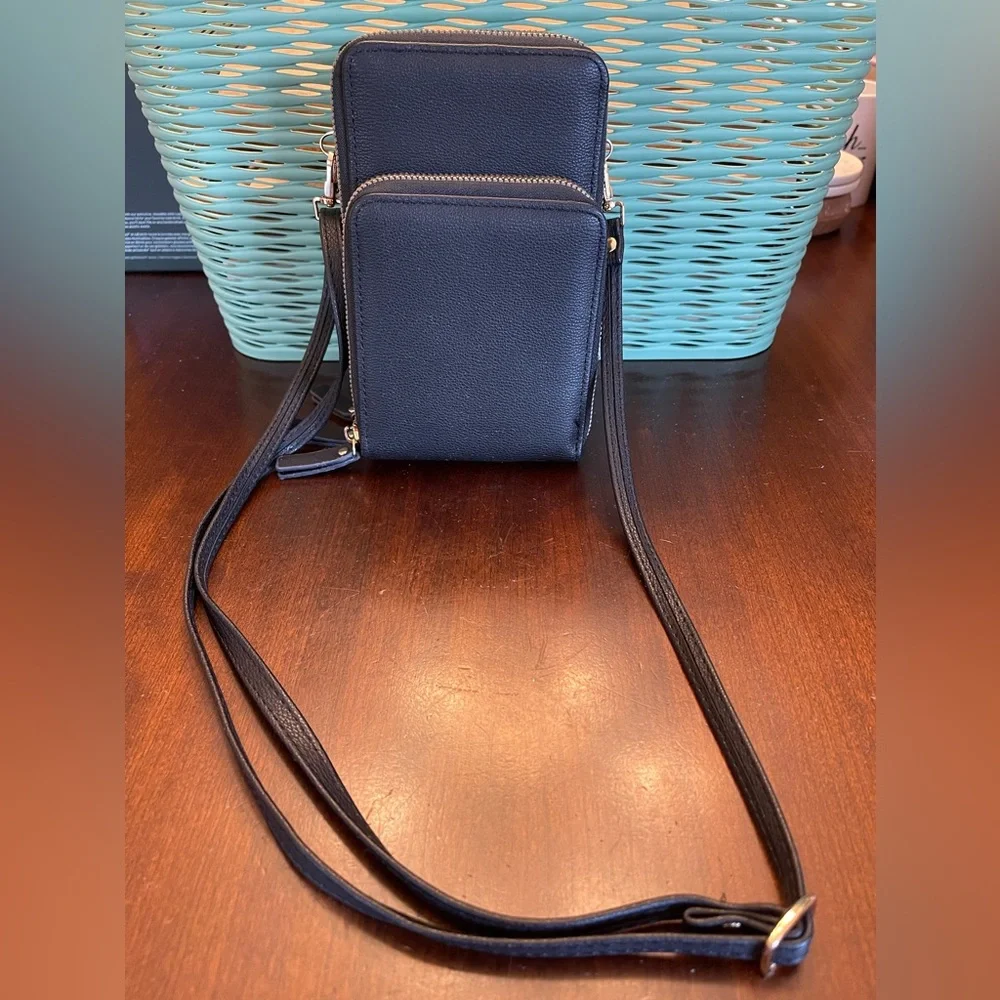 Women’s Multi Pockets Zippers Mini Crossbody Bag - Picture 2 of 11